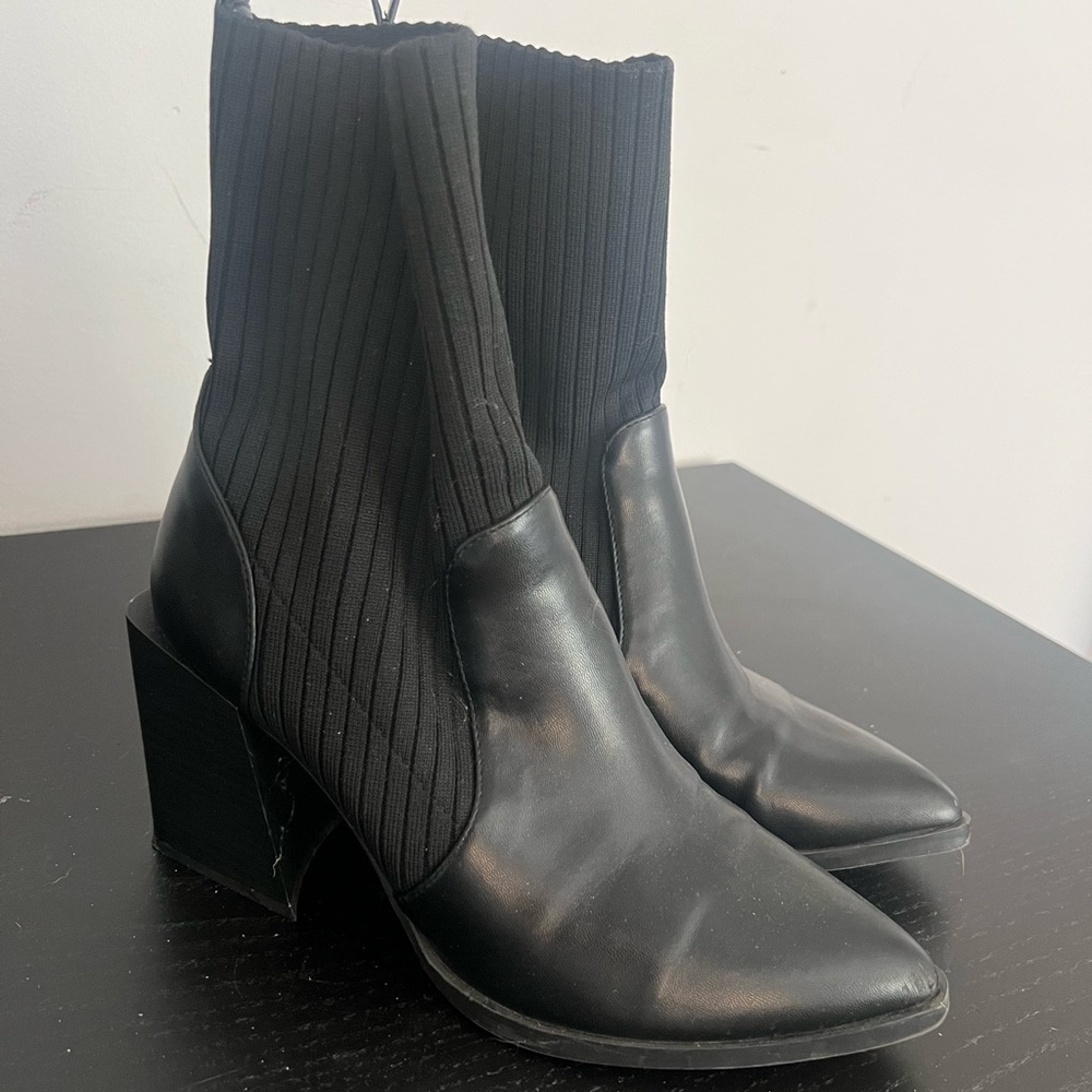 Elegant Black Heeled Boots